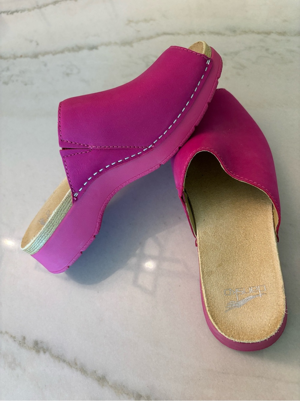 Dansko Hot Pink Rayvn Platform Leather Slides Chunky Peep Toe Size 40/9/9.5 - Picture 3 of 6